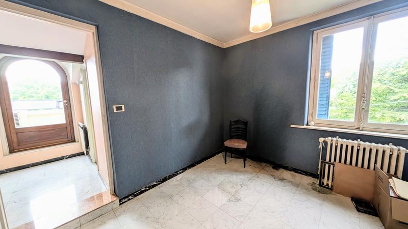 Villa - 251 m² - 8 pièces