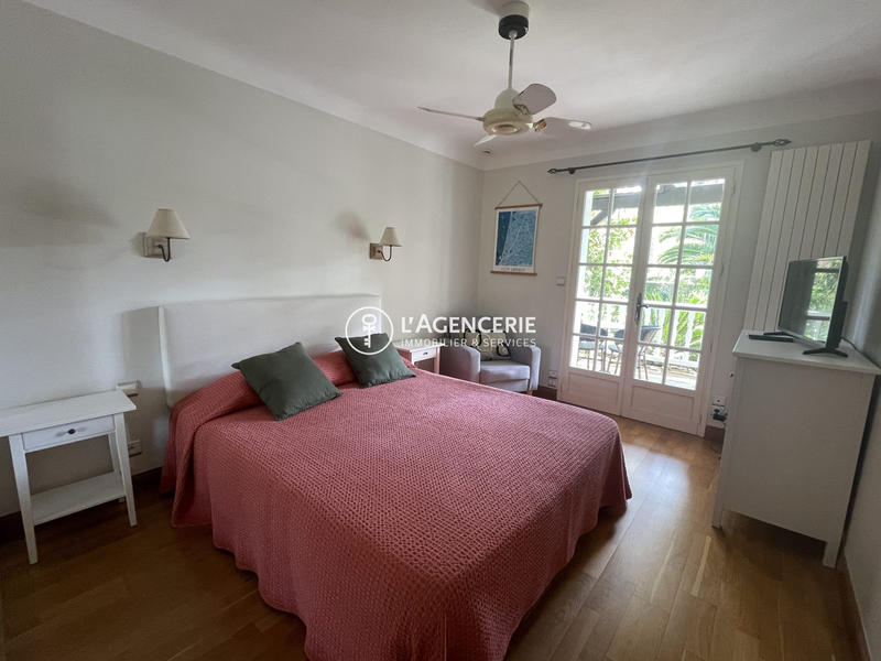 Villa - 220 m² - 7 pièces