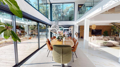 Villa - 207 m² - 5 pièces