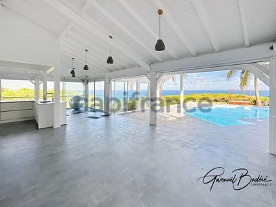 Villa - 226 m² - 6 pièces