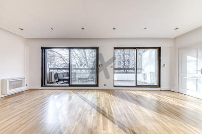 Appartement - 130 m² - 5 pièces