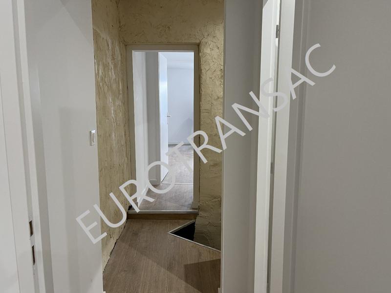 Maison - 93 m² - 5 pièces