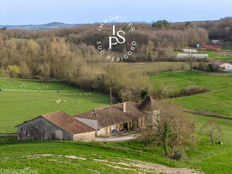 Maison - 142 m² - 6 pièces