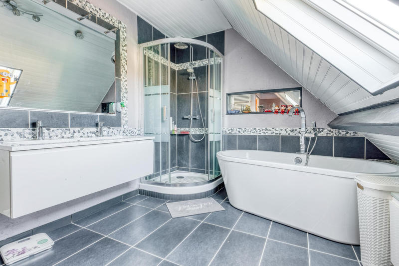 Maison - 133 m² - 5 pièces