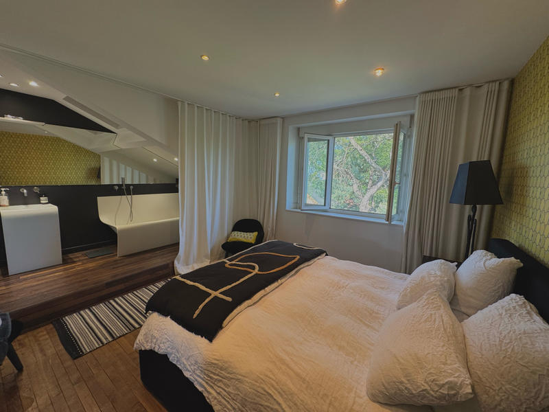 Maison - 253 m² - 10 pièces