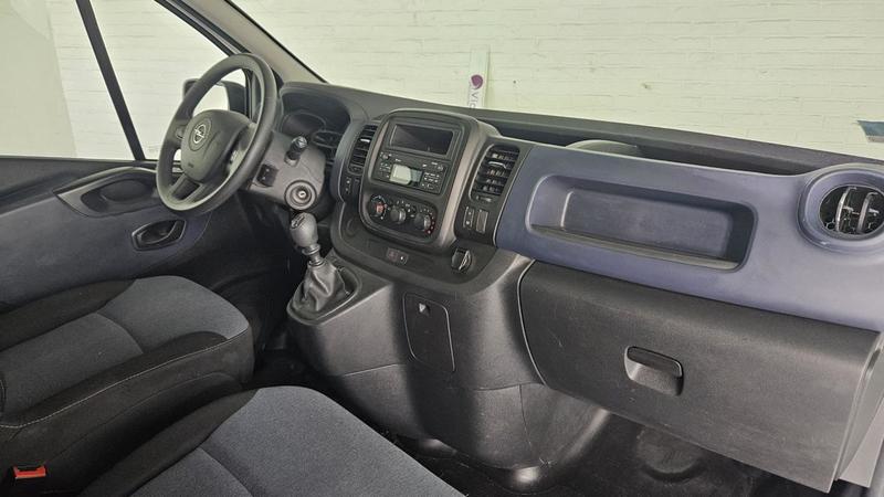 Opel Vivaro Fourgon Fgn F2700 L1h1 1.6 Cdti 120 Ch Pack Clim +