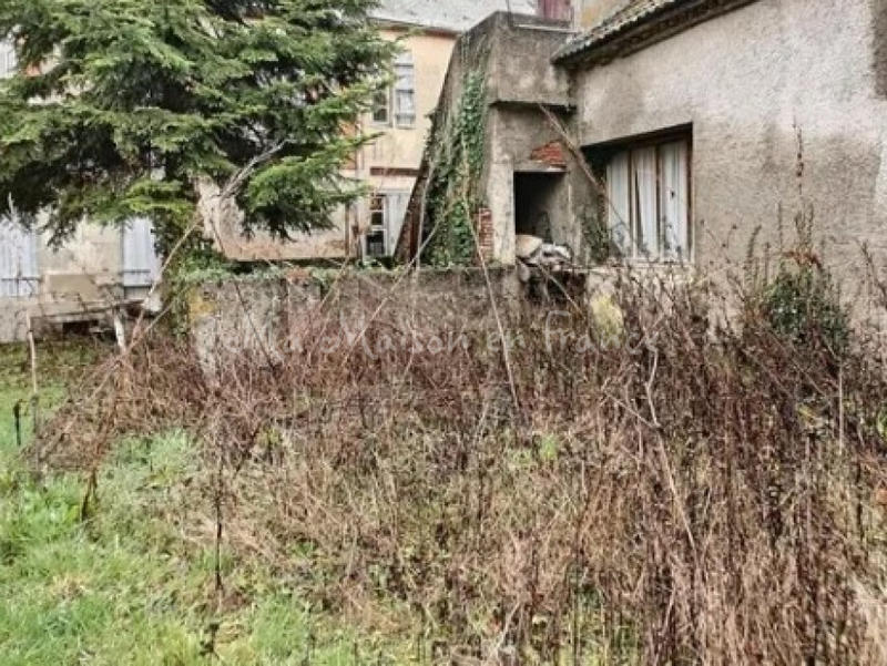 Maison - 250 m² - 12 pièces