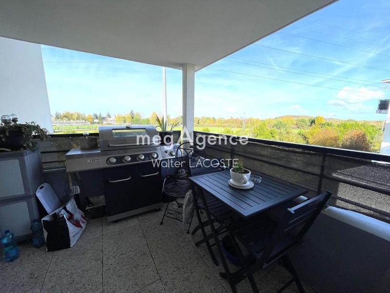 Appartement - 80 m² - 4 pièces