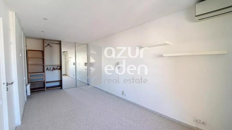 Appartement - 79 m² - 3 pièces