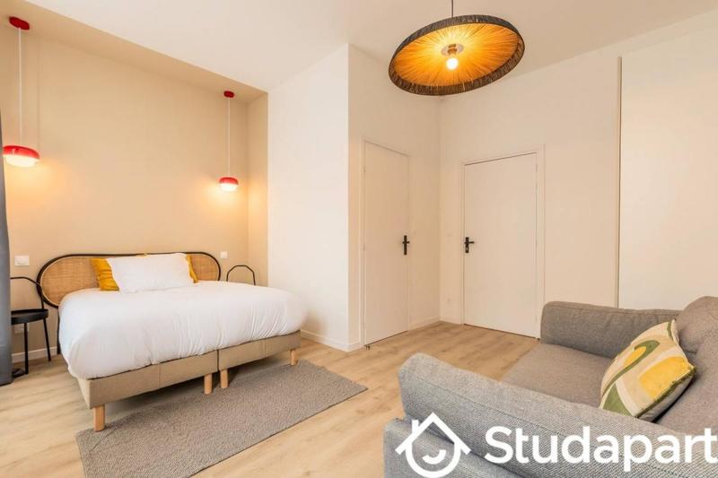 Chambre - 9 m² - 1 pièce