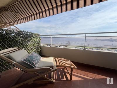 Appartement - 90 m² - 4 pièces