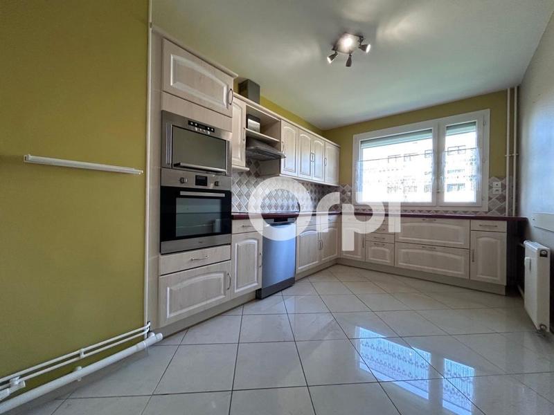 Appartement - 99 m² - 4 pièces