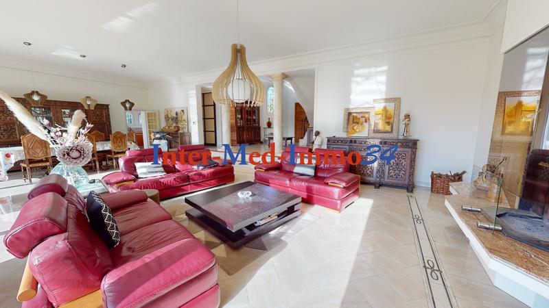 Villa - 237 m² - 7 pièces