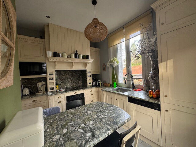 Maison - 147 m² - 5 pièces