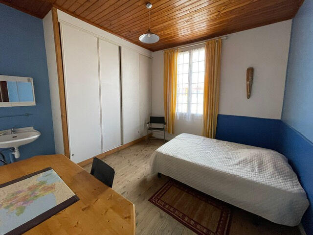 Maison - 209 m² - 9 pièces
