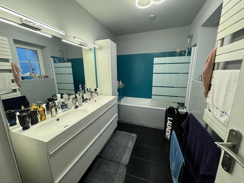 Maison - 350 m² - 13 pièces