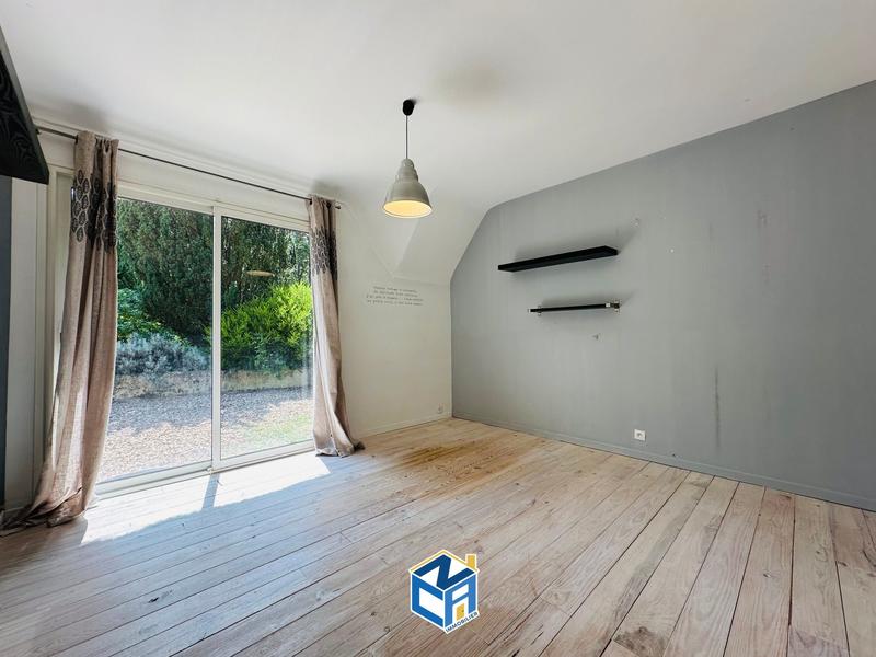 Maison - 253 m² - 10 pièces