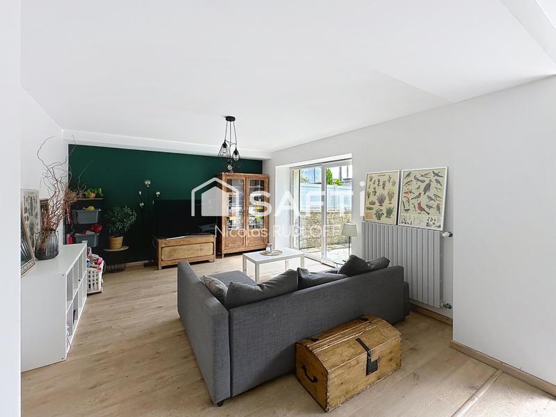 Maison - 227 m² - 8 pièces