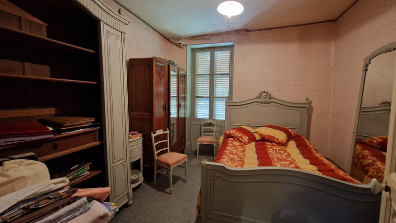 Maison ancienne - 181 m² - 8 pièces