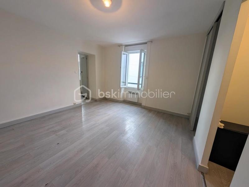 Immeuble - 179 m² - 7 pièces