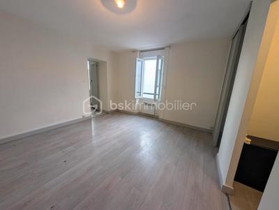 Immeuble - 179 m² - 7 pièces