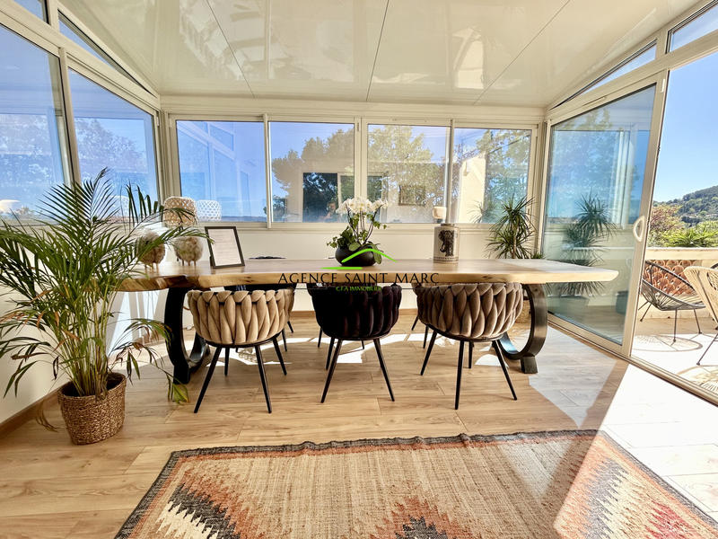 Maison - 102 m² - 4 pièces