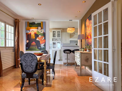 Maison - 440 m² - 10 pièces