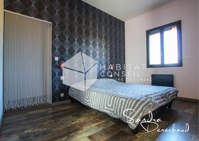 Maison - 240 m² - 7 pièces