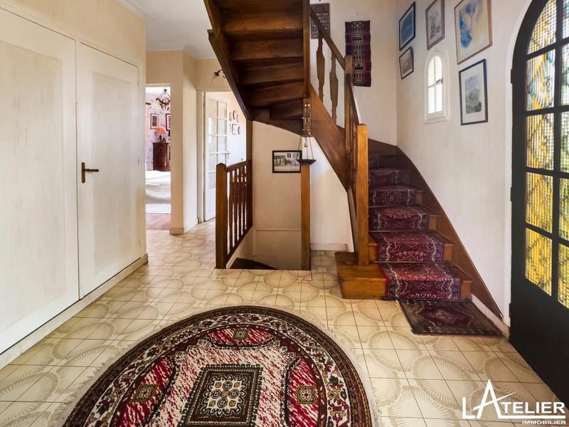 Maison - 181 m² - 7 pièces