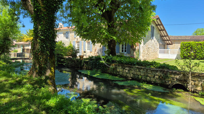 Maison - 148 m² - 4 pièces