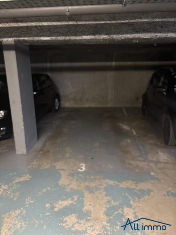 Parking / Garage - 22 m²