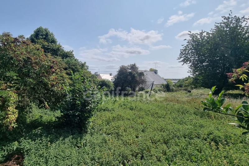 Terrain constructible - 2 097 m²