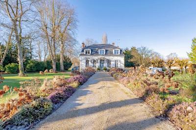 Maison de maîtres - 244 m² - 8 pièces