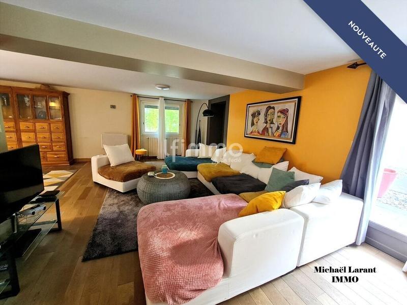 Propriété - 484 m² - 7 pièces