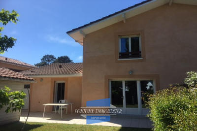 Maison - 96 m² - 4 pièces