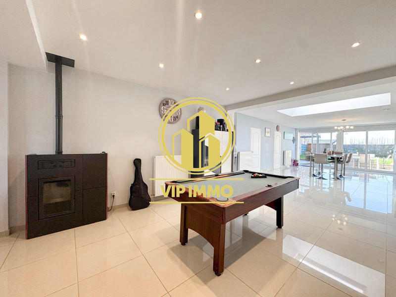 Maison - 141 m² - 10 pièces