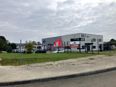 Local commercial - 760 m² - 10 pièces