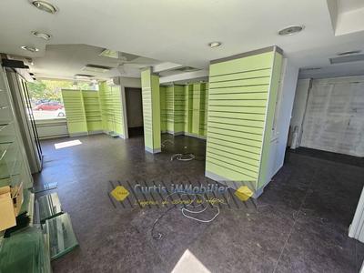 Local commercial - 115 m² - 2 pièces