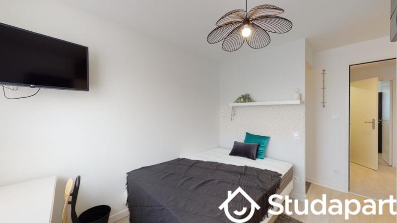 Chambre - 11 m² - 1 pièce