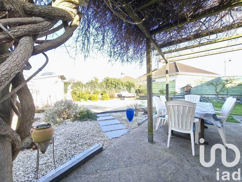 Maison - 245 m² - 7 pièces