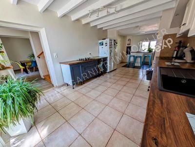 Maison - 180 m² - 7 pièces