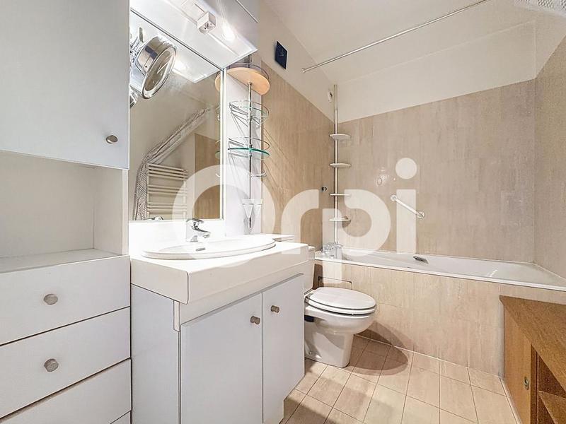 Appartement - 99 m² - 5 pièces