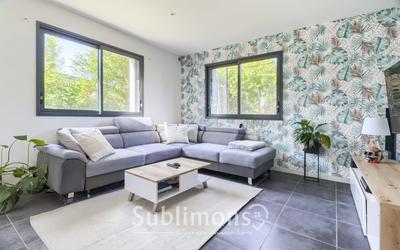 Maison - 111 m² - 5 pièces