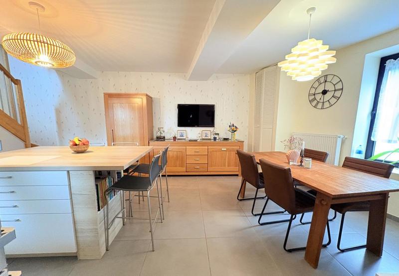 Maison de ville - 95 m² - 4 pièces