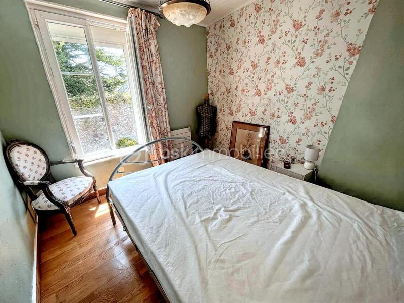 Maison en pierre - 139 m² - 8 pièces