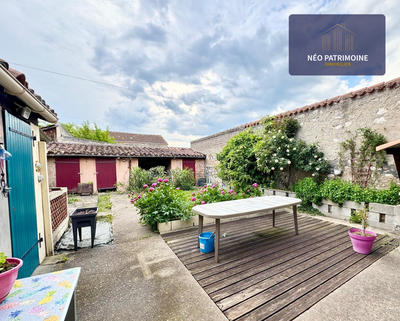 Maison traditionnelle - 170 m² - 7 pièces