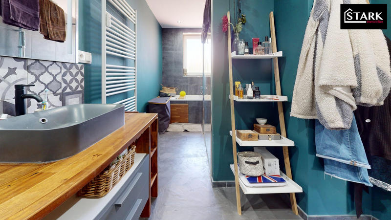 Appartement - 90 m² - 3 pièces