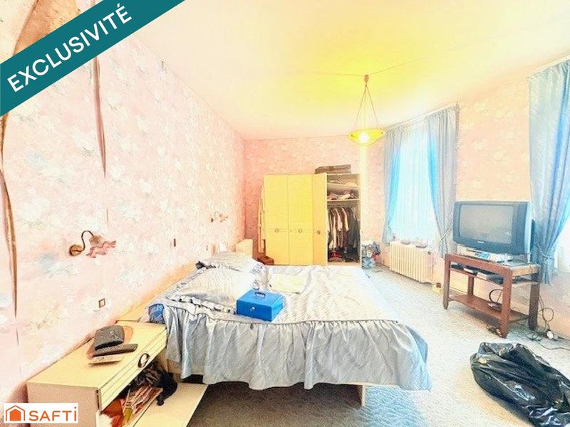 Maison - 180 m² - 9 pièces