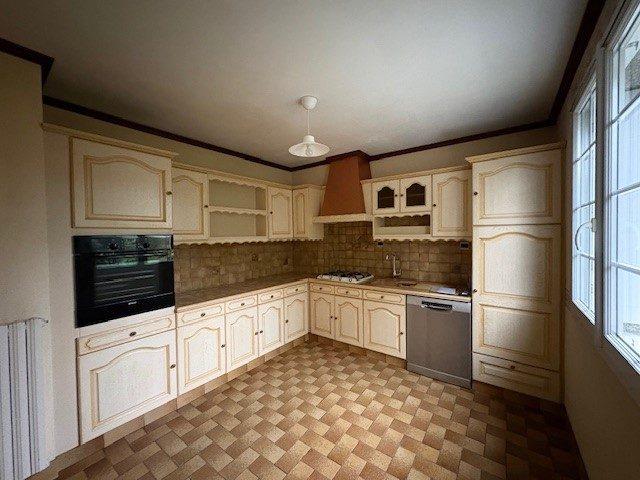 Maison - 101 m² - 5 pièces