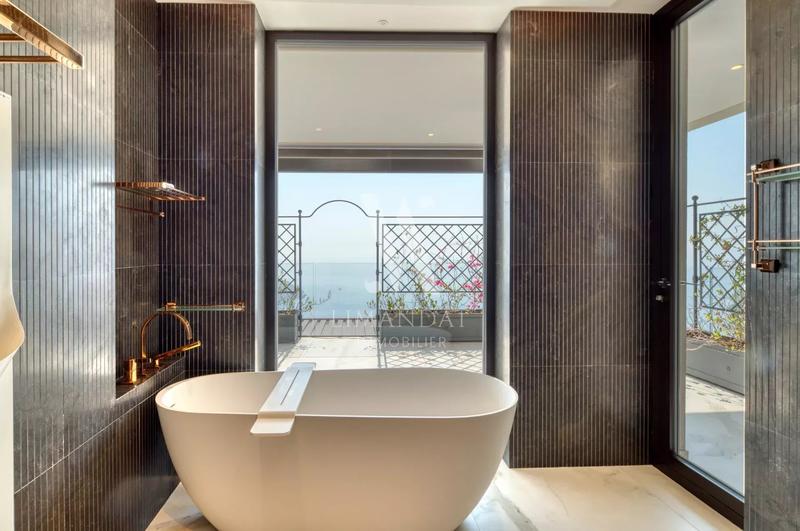 Villa - 570 m² - 7 pièces